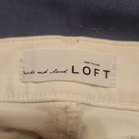 Ann Taylor Loft white modern kick crop jeans size 27/4 - Picture 2 of 6
